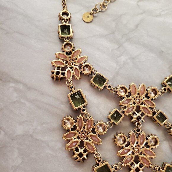 ✨ Stella and Dot Fleurette Rhinestone Crystal Bib Statement Necklace ✨ - Picture 14 of 16